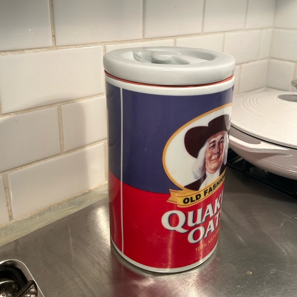 Glass Old Fashioned Quaker Oats Canister - Picture 4 of 8